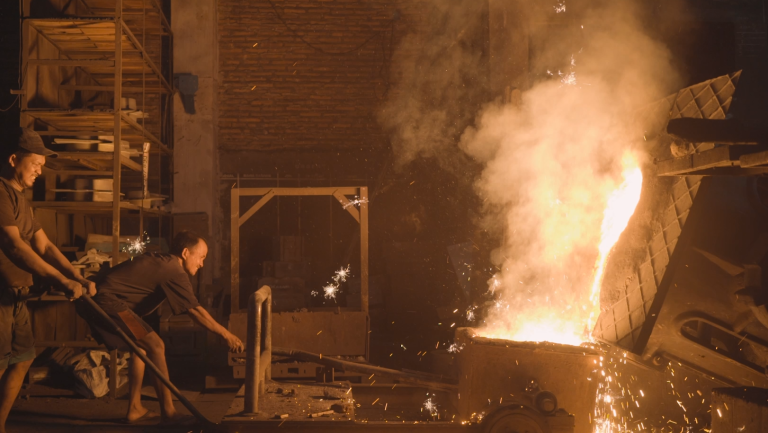 Diadanaku Karya Logam Ahli Pengecoran Logam: Solusi Sambungan Pipa Besi Berkualitas Tinggi untuk Infrastruktur Anda